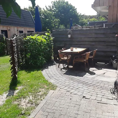 De Zeevogel Holiday home